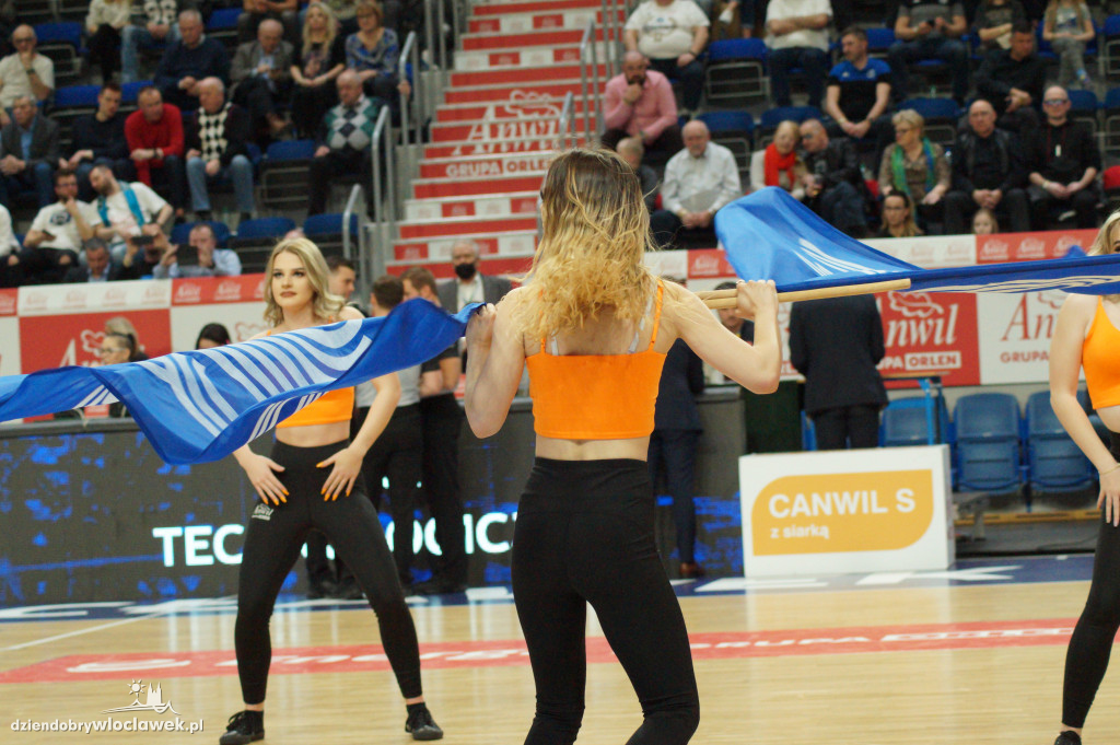 Cheerleaderki na meczu Anwil vs Legia