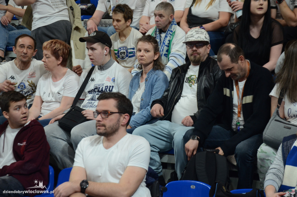 Kibice na meczu z Twardymi Piernikami Toruń