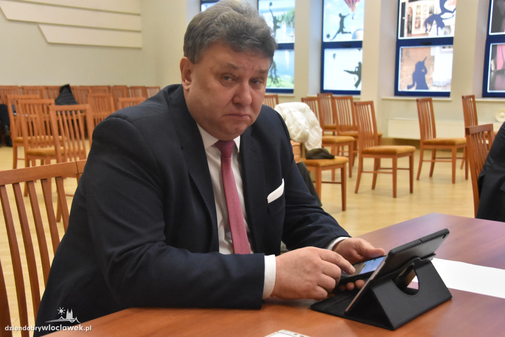 Sesja rady miasta wreszcie bez maseczek