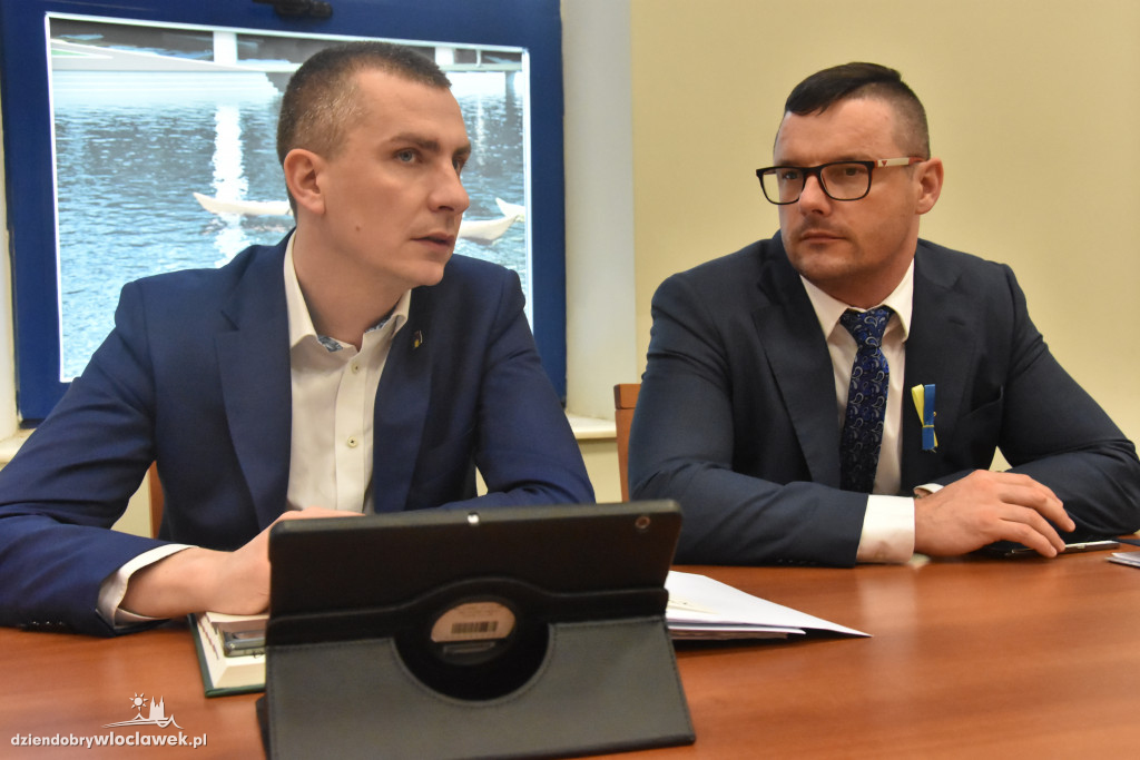 Sesja rady miasta wreszcie bez maseczek