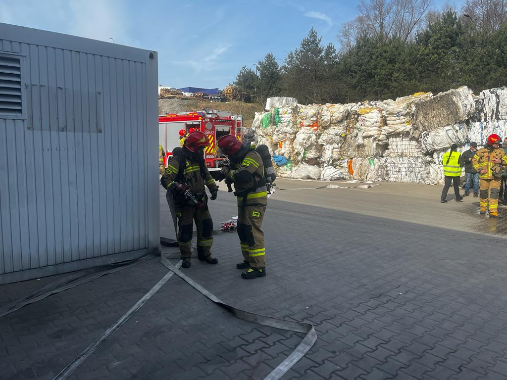 Strażackie ćwiczenia na Krzywej Górze