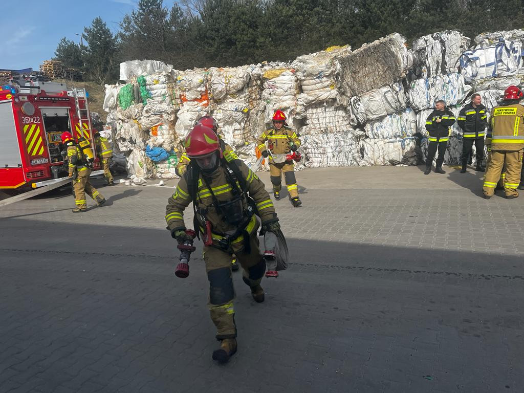Strażackie ćwiczenia na Krzywej Górze