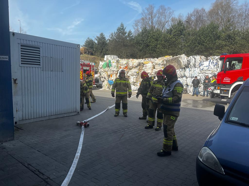 Strażackie ćwiczenia na Krzywej Górze
