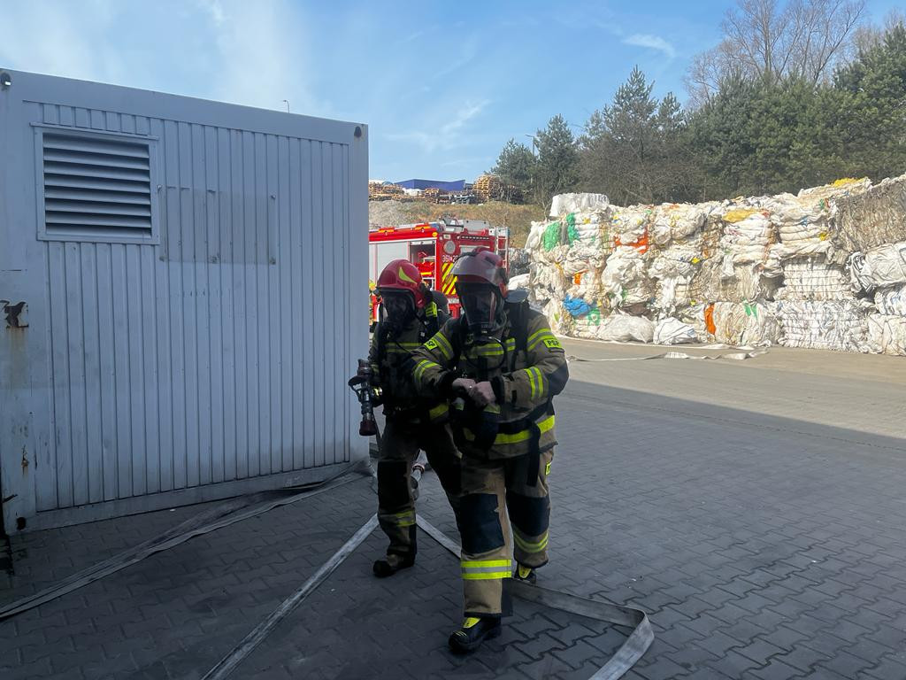 Strażackie ćwiczenia na Krzywej Górze