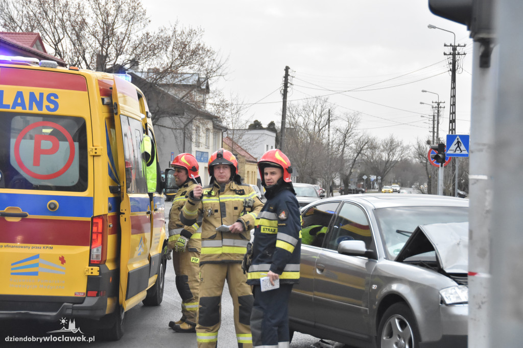 Wypadek na Południu. Zablokowane skrzyżowanie