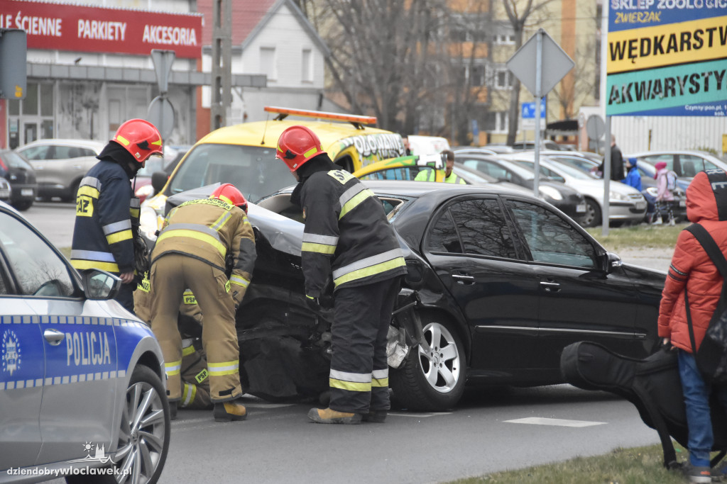 Wypadek na Południu. Zablokowane skrzyżowanie