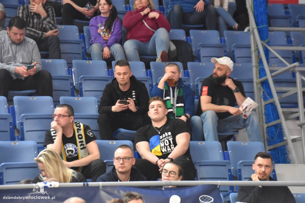 Kibice na meczu z Tartu Ülikool