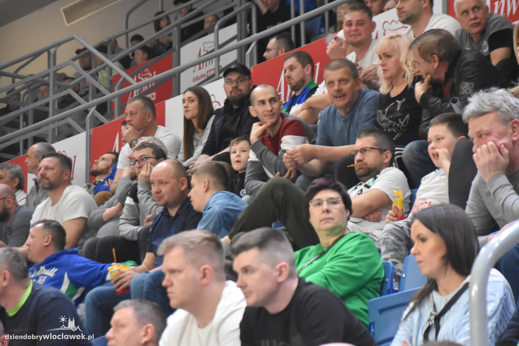 Kibice na meczu z Tartu Ülikool
