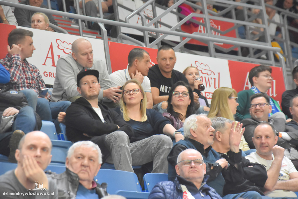 Kibice na meczu z Tartu Ülikool