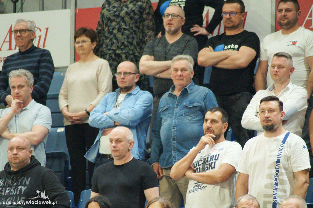 Kibice anwilu na finale ENBL