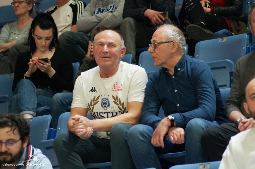 Kibice anwilu na finale ENBL
