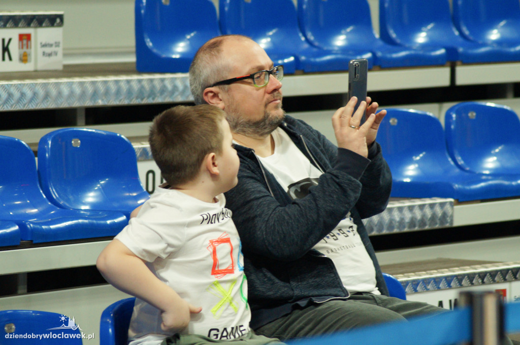 Kibice anwilu na finale ENBL