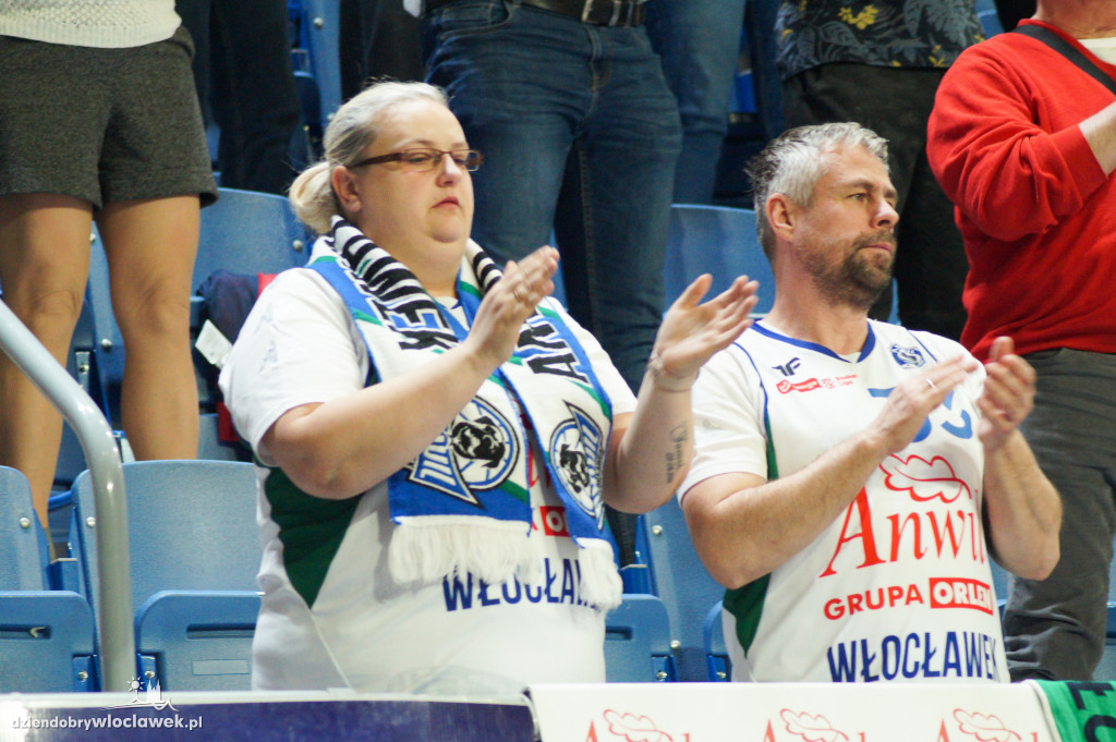 Kibice anwilu na finale ENBL