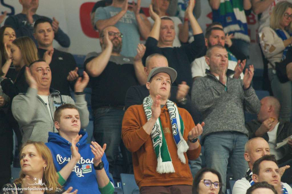 Kibice anwilu na finale ENBL