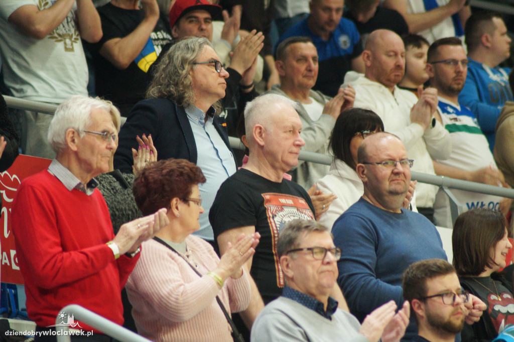 Kibice anwilu na finale ENBL