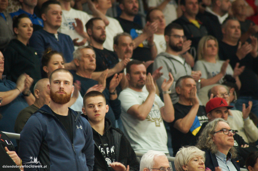 Kibice anwilu na finale ENBL