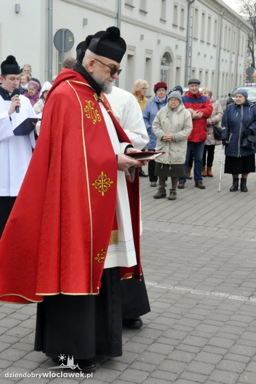 Z krzyżem przez Włocławek