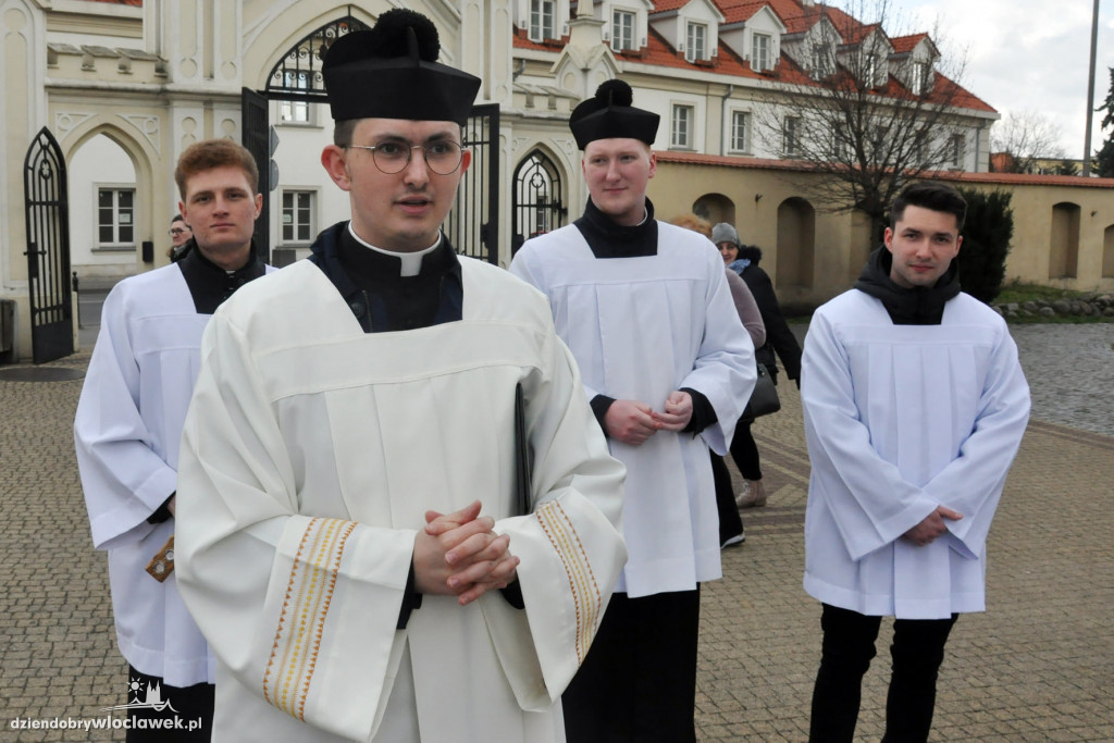 Z krzyżem przez Włocławek