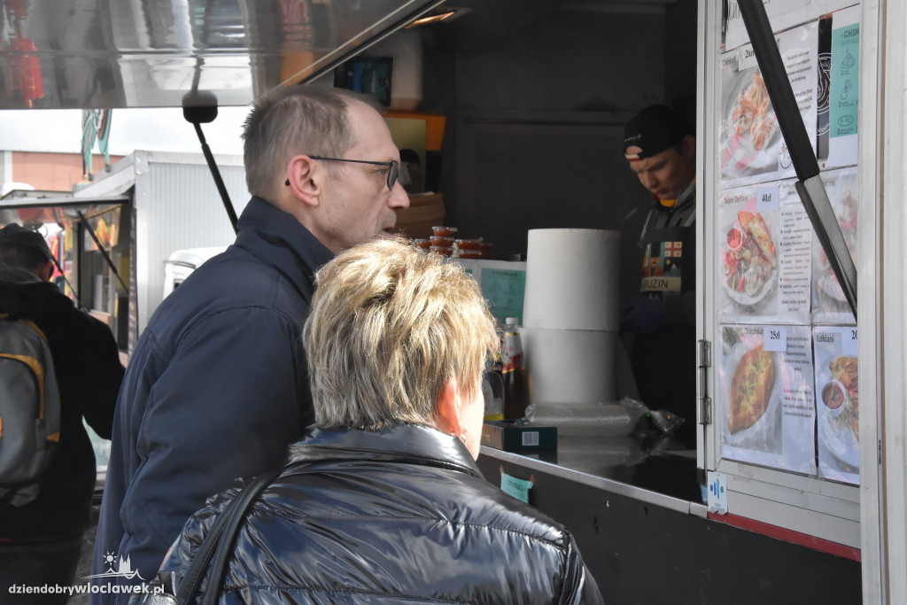 Festiwal Smaków Food Trucków na Zielonym Rynku