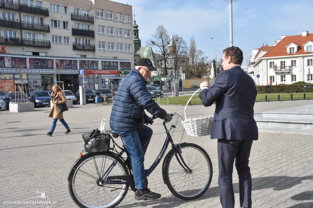 Wielkanocne zajączki od radnych