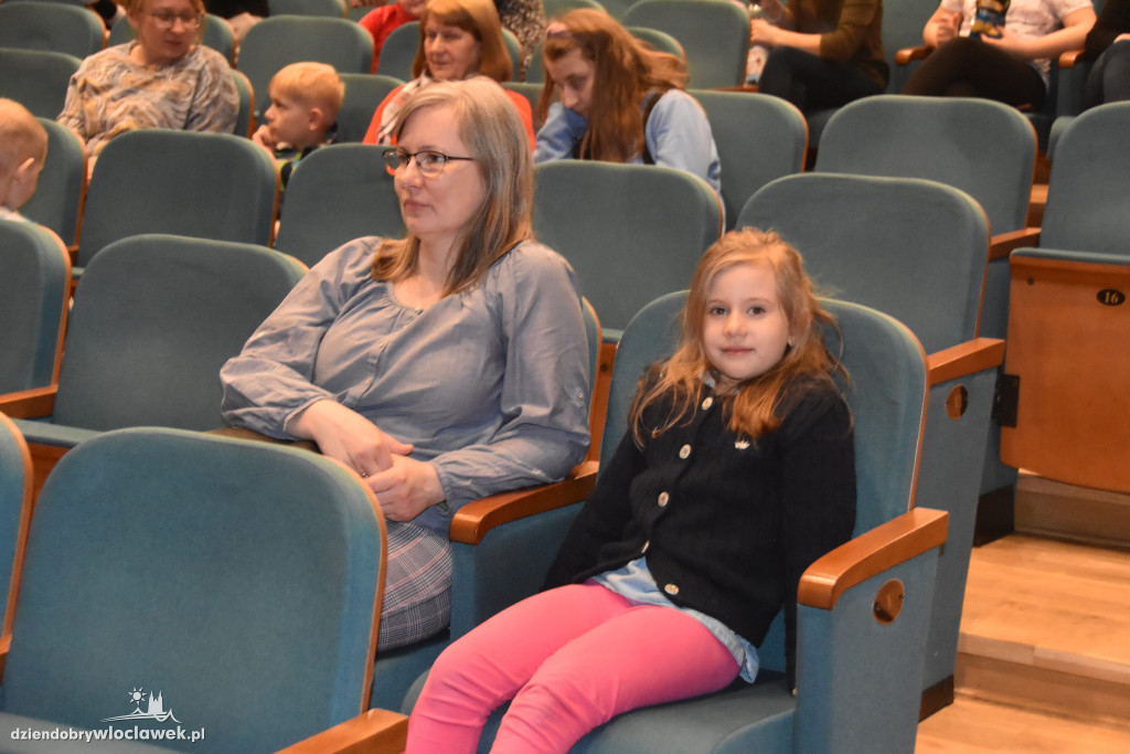 Spektakl 'W krainie snu' w Teatrze Impresaryjnym