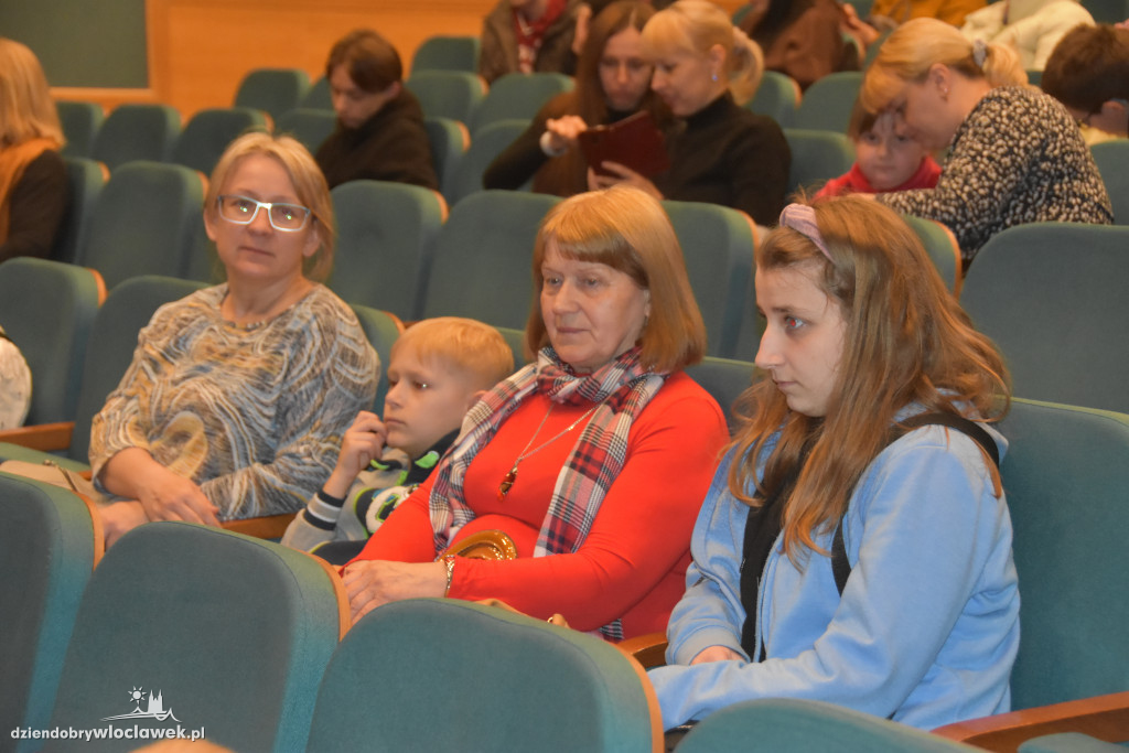 Spektakl 'W krainie snu' w Teatrze Impresaryjnym