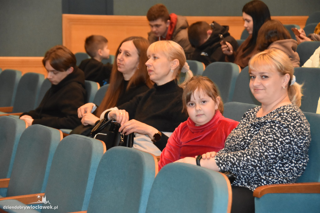 Spektakl 'W krainie snu' w Teatrze Impresaryjnym
