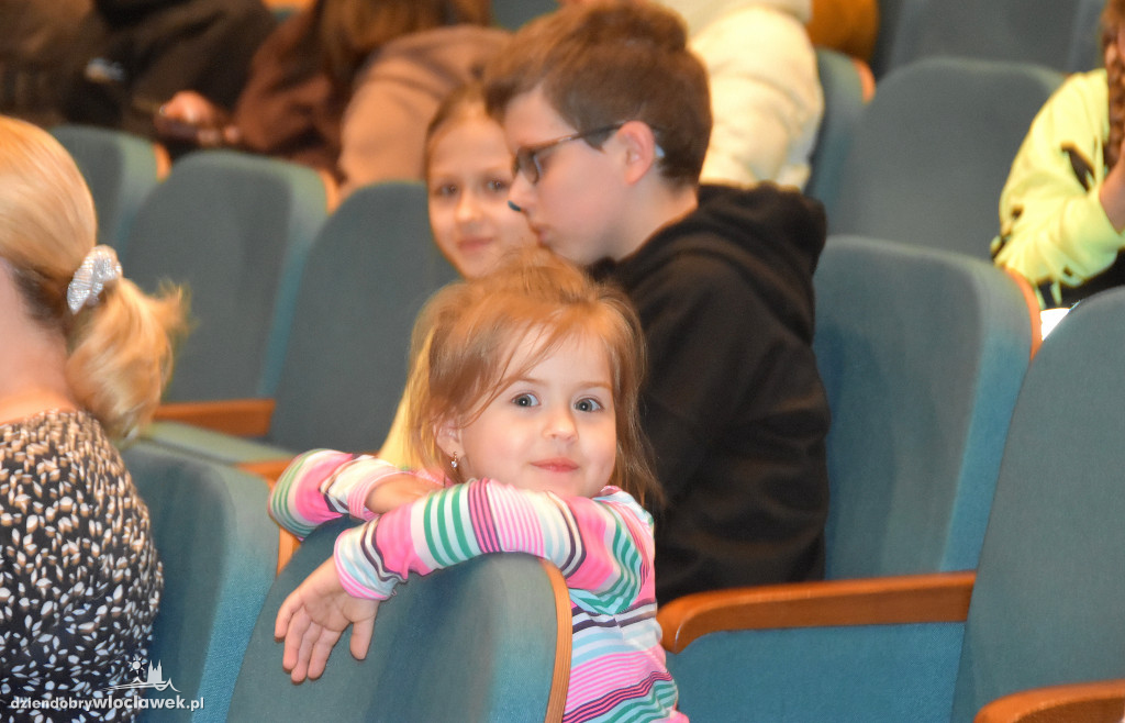 Spektakl 'W krainie snu' w Teatrze Impresaryjnym