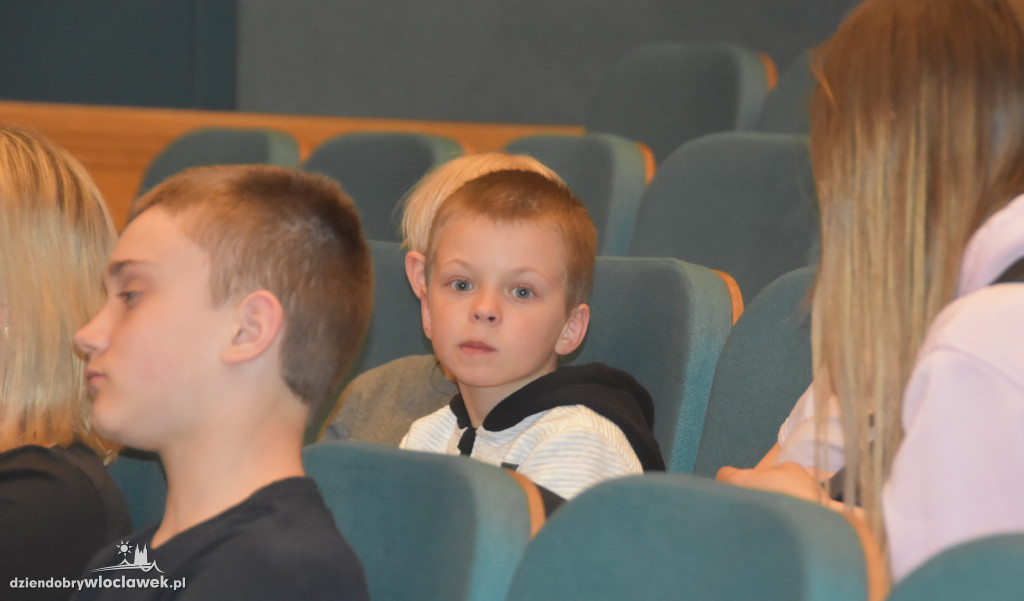 Spektakl 'W krainie snu' w Teatrze Impresaryjnym