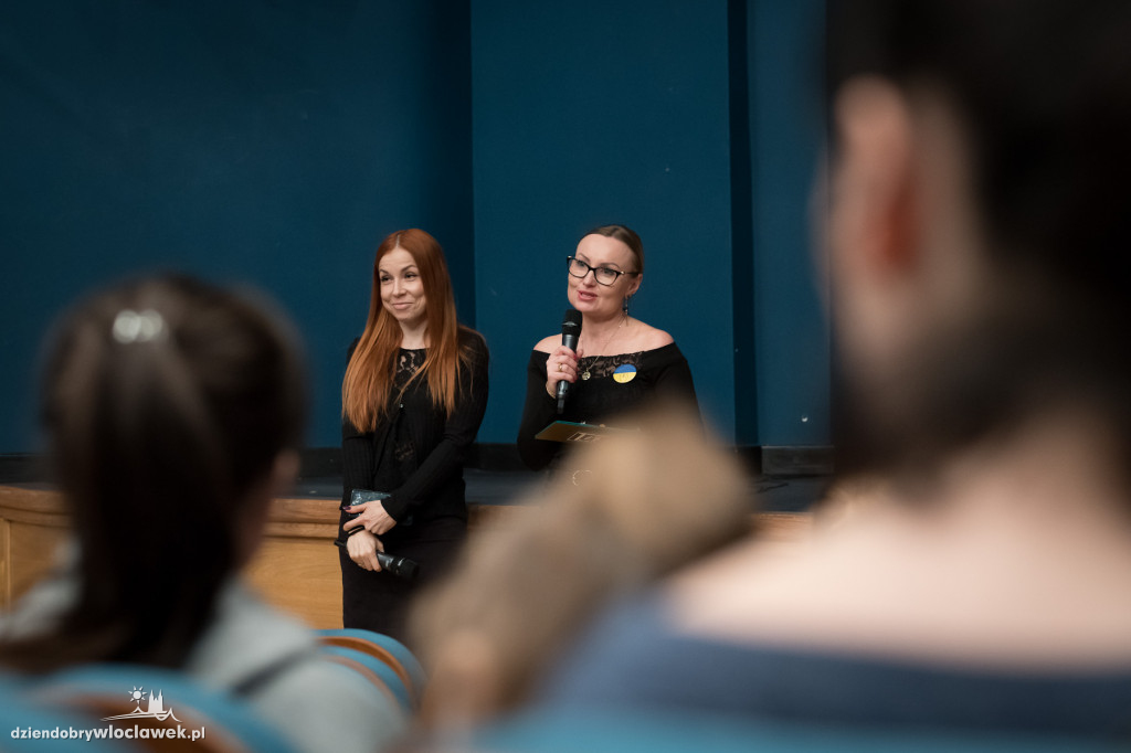 Spektakl 'W krainie snu' w Teatrze Impresaryjnym