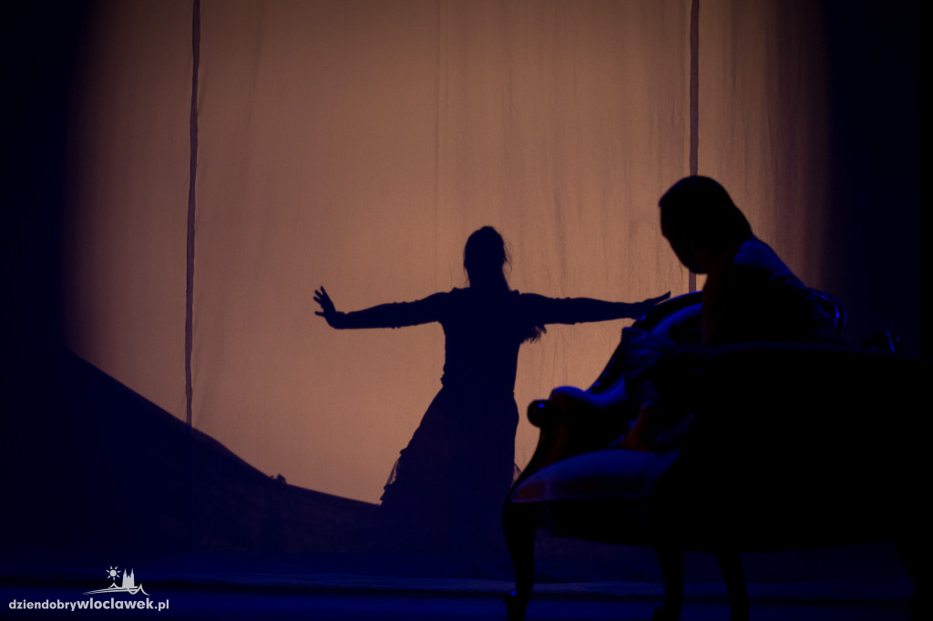 Spektakl 'W krainie snu' w Teatrze Impresaryjnym
