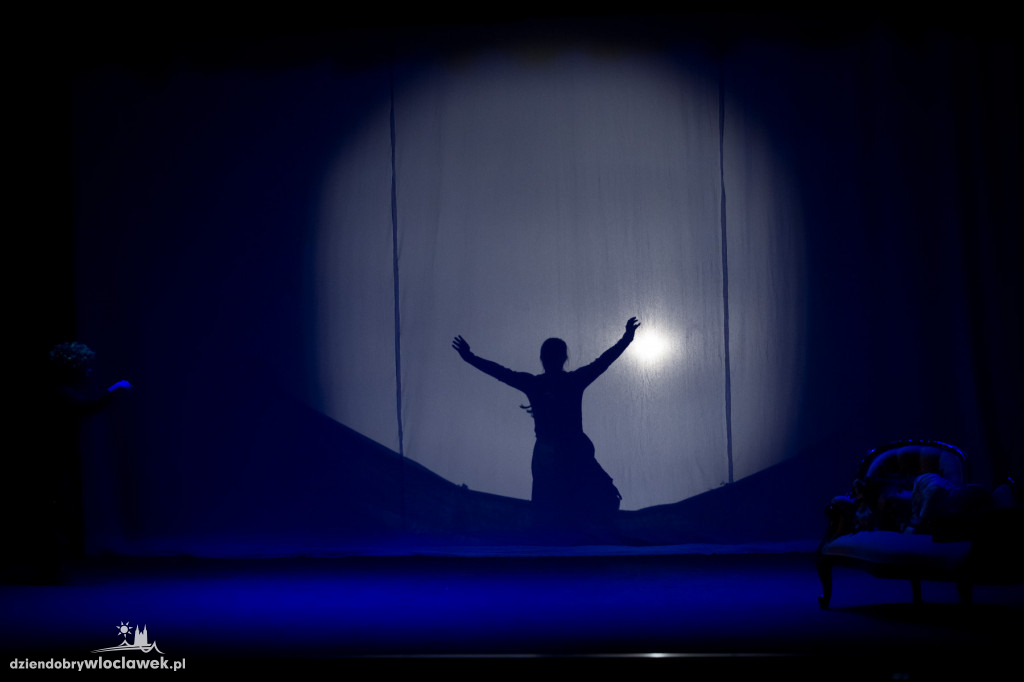 Spektakl 'W krainie snu' w Teatrze Impresaryjnym