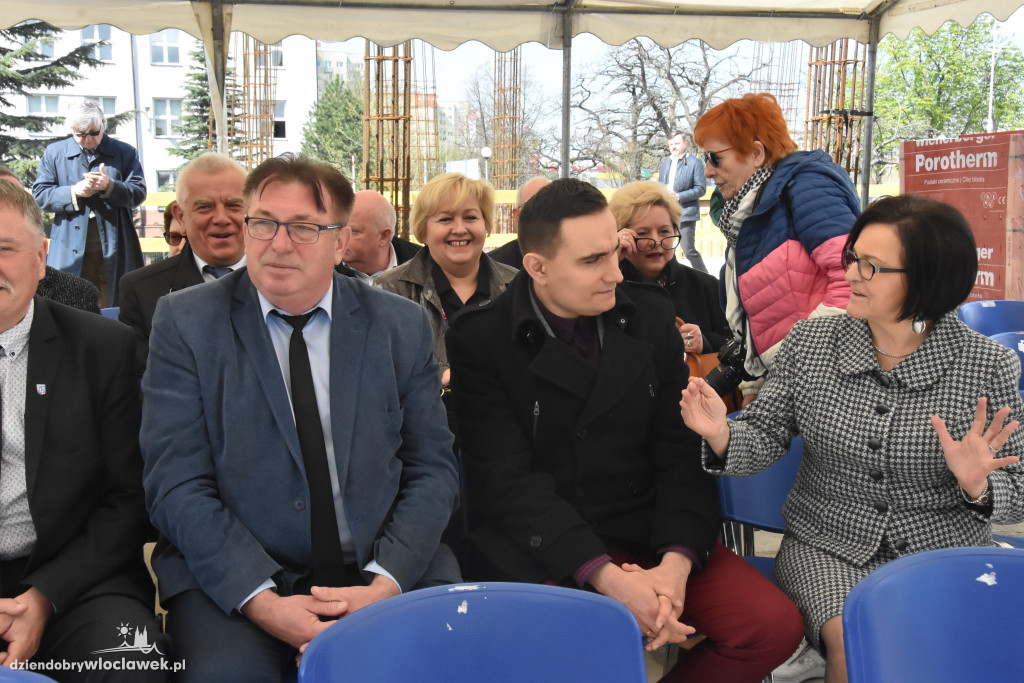 Powiatowe Centrum Zdrowia - akt erekcyjny