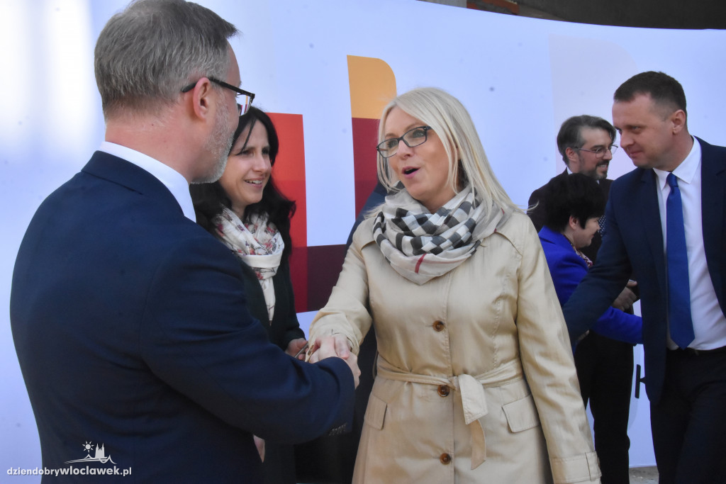 Powiatowe Centrum Zdrowia - akt erekcyjny