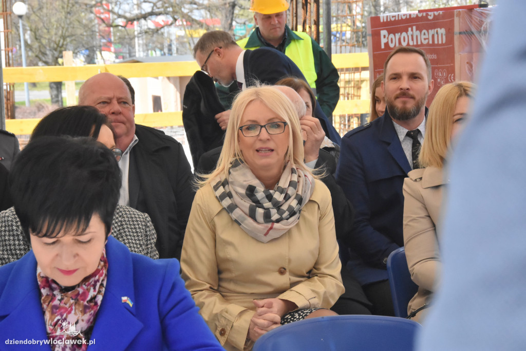 Powiatowe Centrum Zdrowia - akt erekcyjny