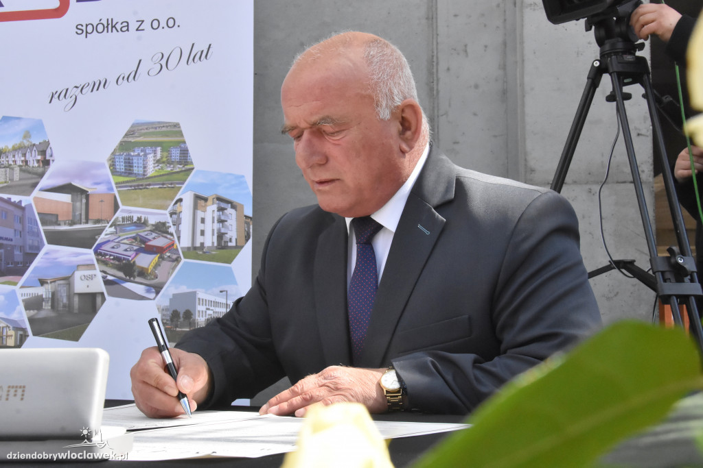 Powiatowe Centrum Zdrowia - akt erekcyjny