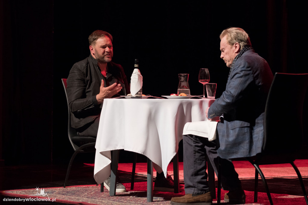 Olbrychski i Karolak w teatrze