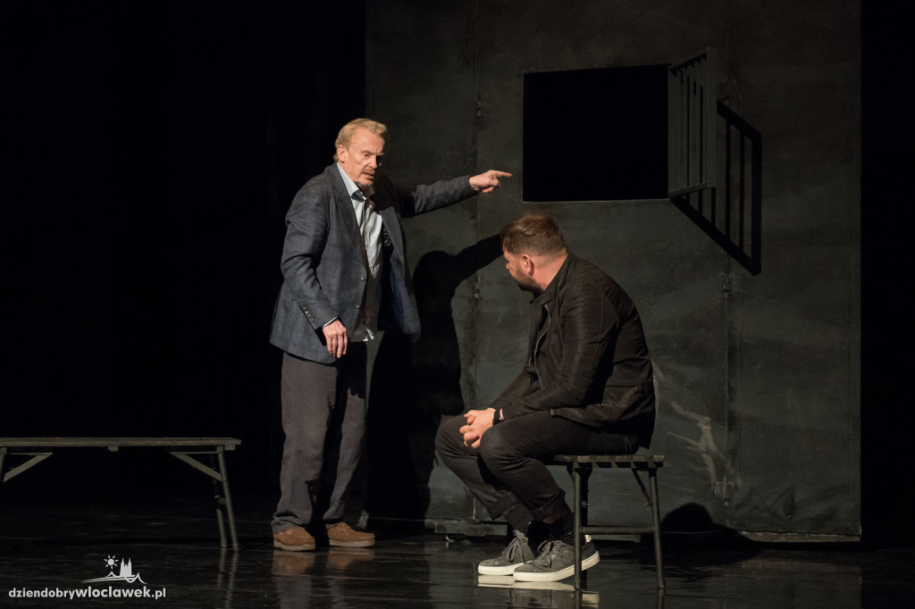Olbrychski i Karolak w teatrze