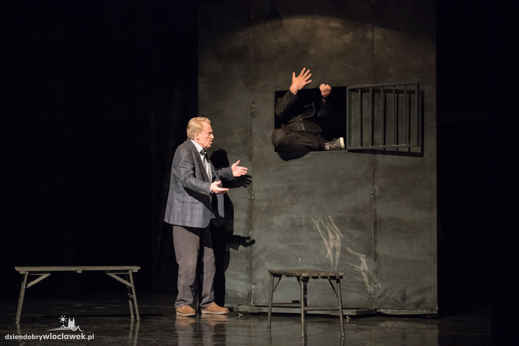Olbrychski i Karolak w teatrze