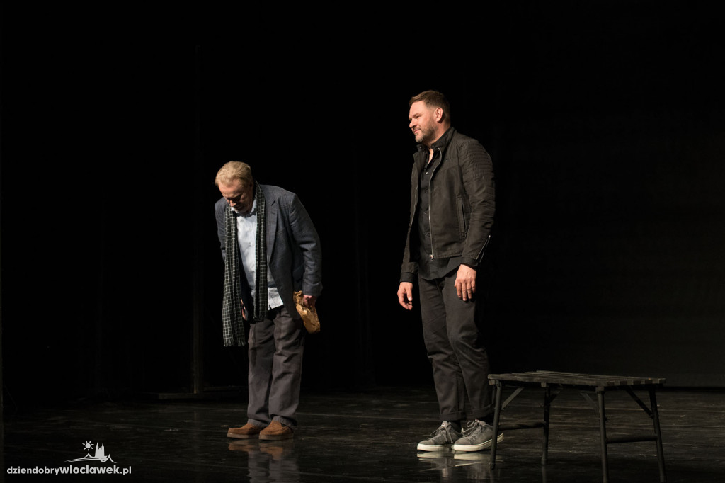Olbrychski i Karolak w teatrze
