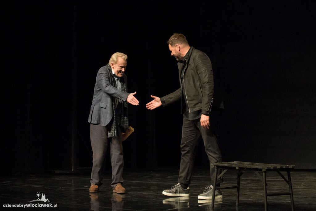 Olbrychski i Karolak w teatrze
