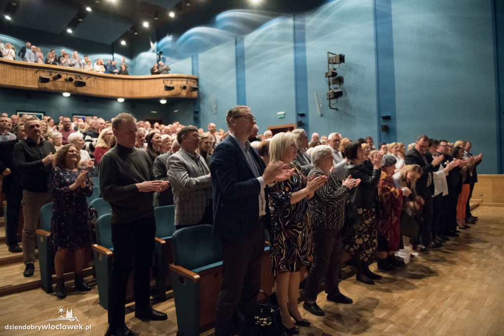 Olbrychski i Karolak w teatrze