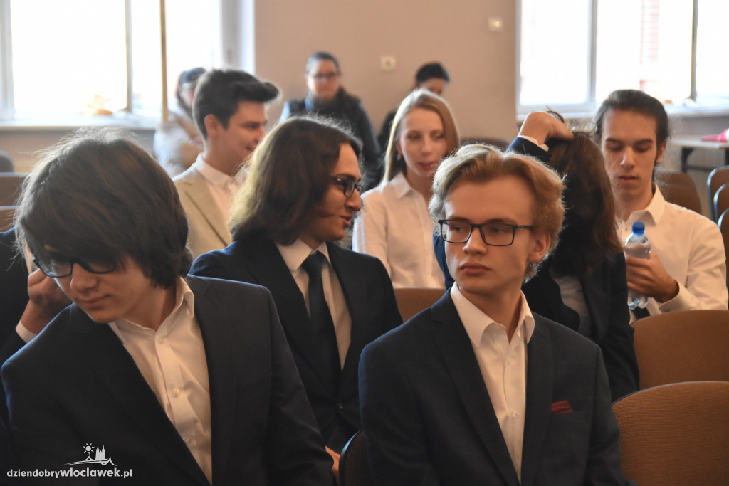Zakończenie roku szkolnego maturzystów w LZK