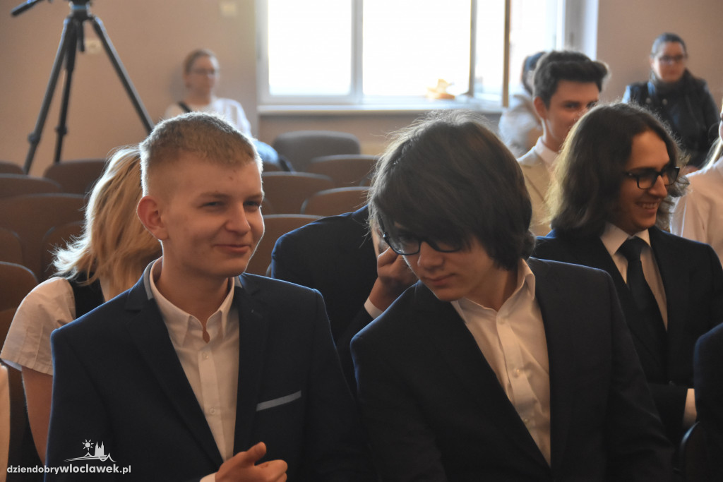 Zakończenie roku szkolnego maturzystów w LZK