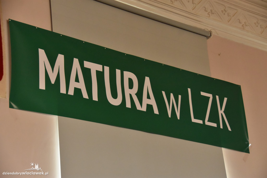 Zakończenie roku szkolnego maturzystów w LZK
