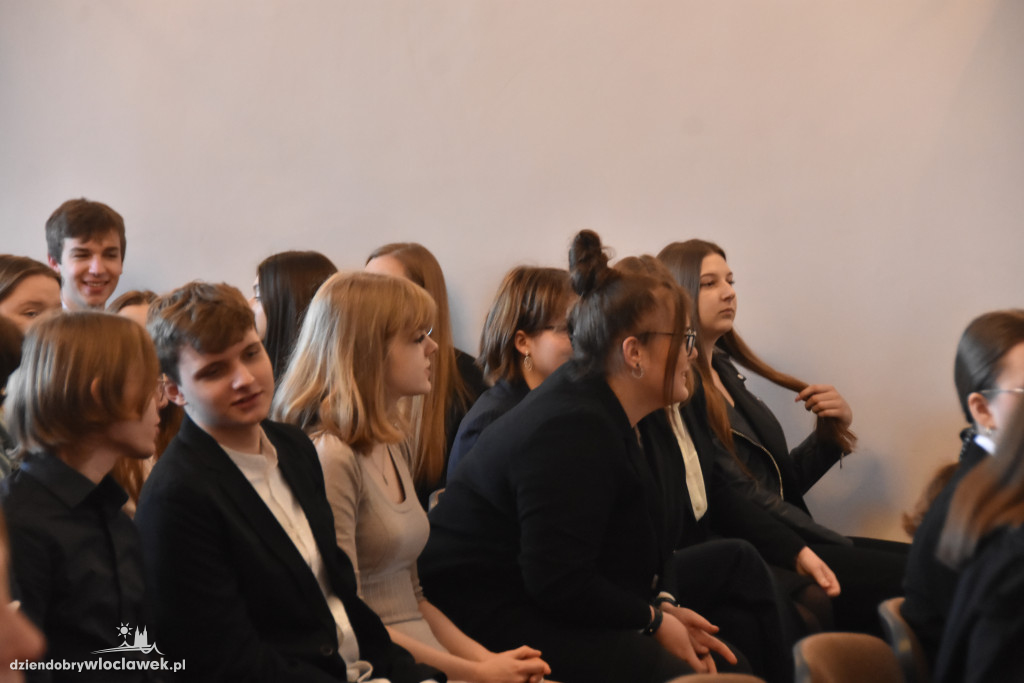 Zakończenie roku szkolnego maturzystów w LZK