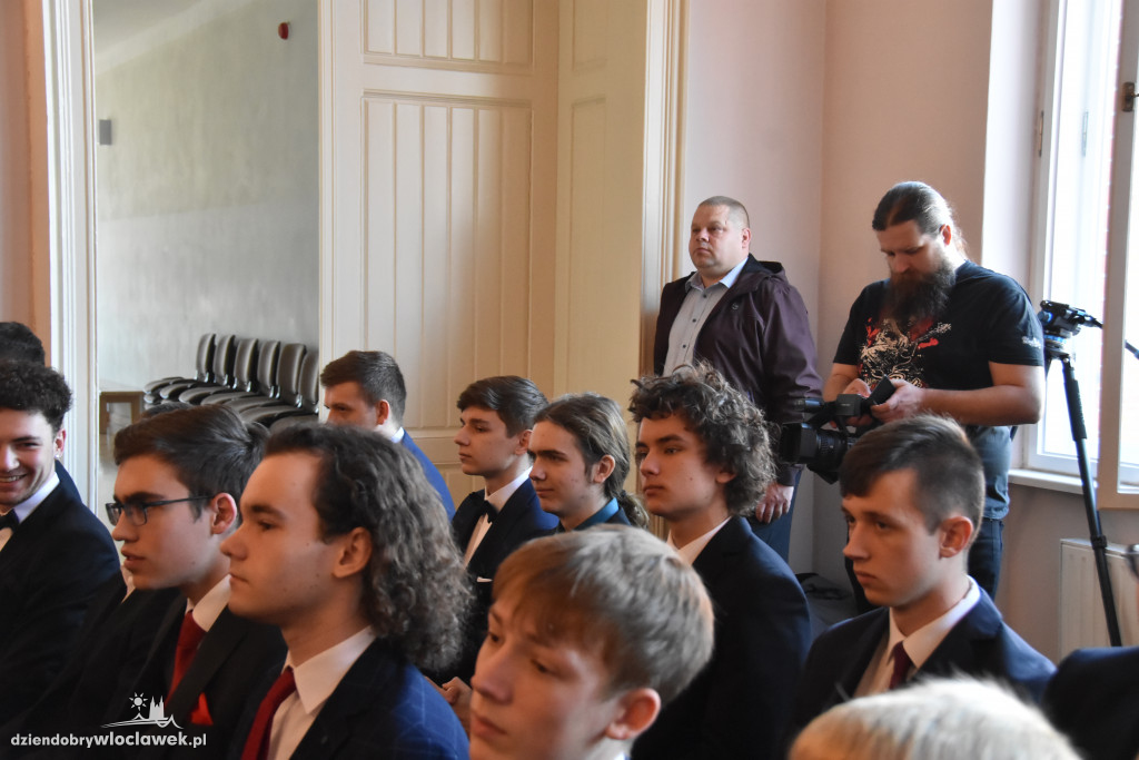 Zakończenie roku szkolnego maturzystów w LZK