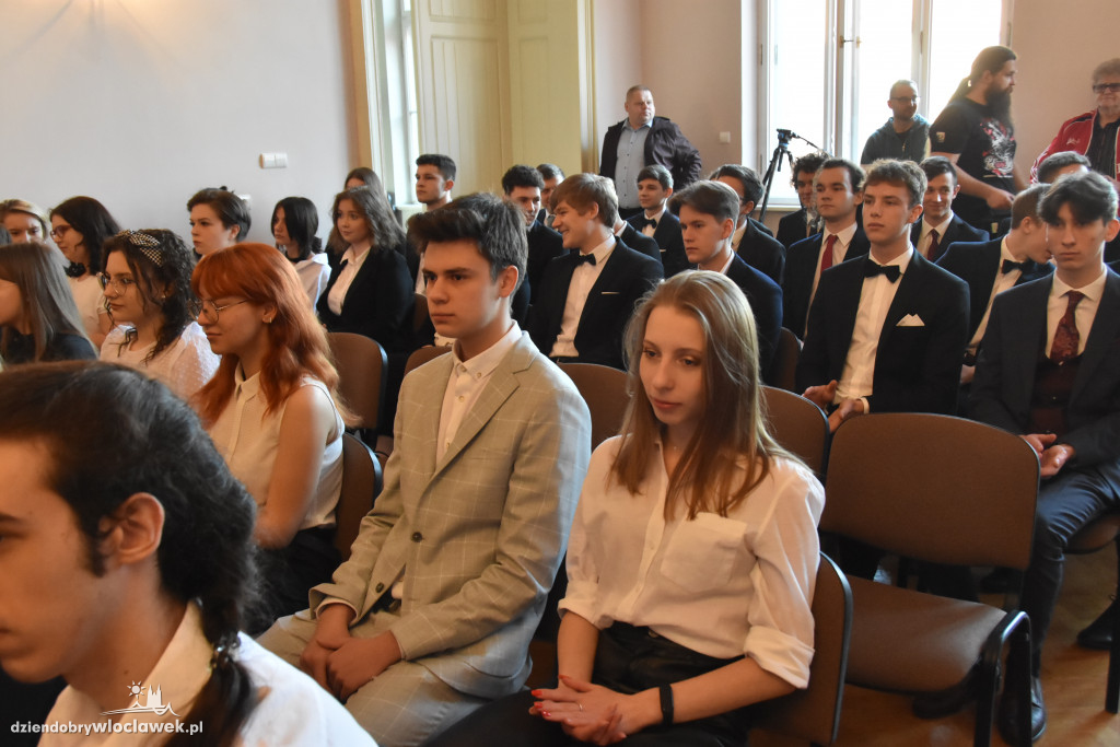 Zakończenie roku szkolnego maturzystów w LZK