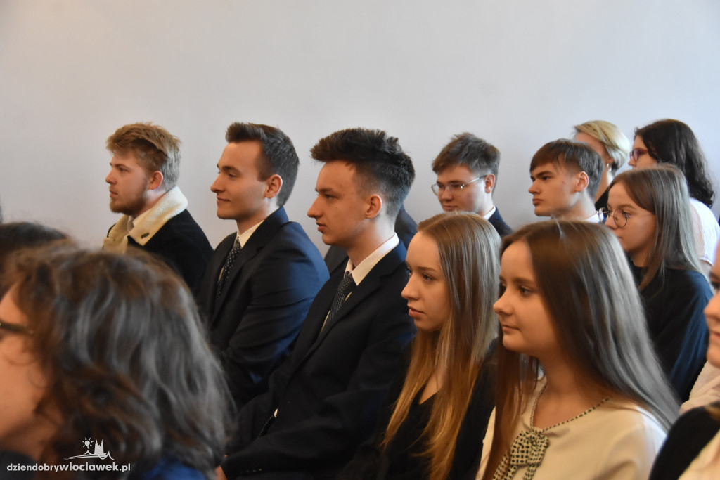 Zakończenie roku szkolnego maturzystów w LZK