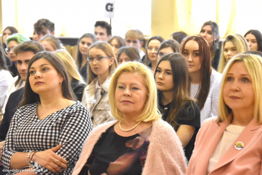 Zakończenie roku maturzystów w 